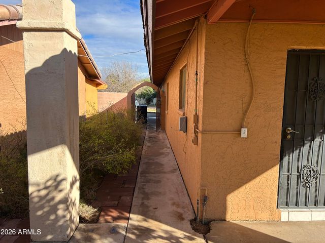 10517 W CATALINA Drive, Avondale, AZ 85392