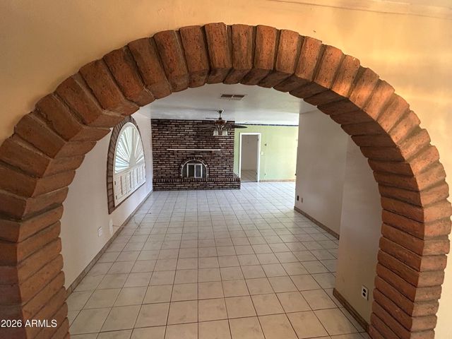 10517 W CATALINA Drive, Avondale, AZ 85392