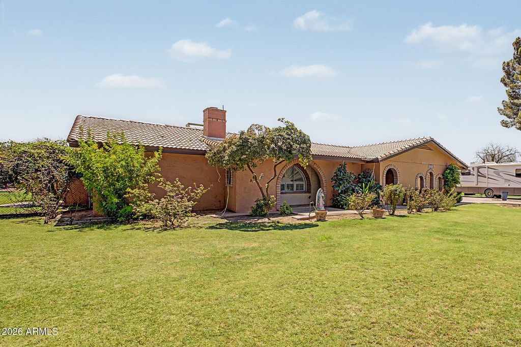 10517 W CATALINA Drive, Avondale, AZ 85392 — photo 2