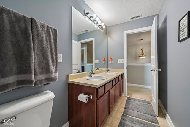 3382 Firethorn Drive, Whitestown, IN 46075
