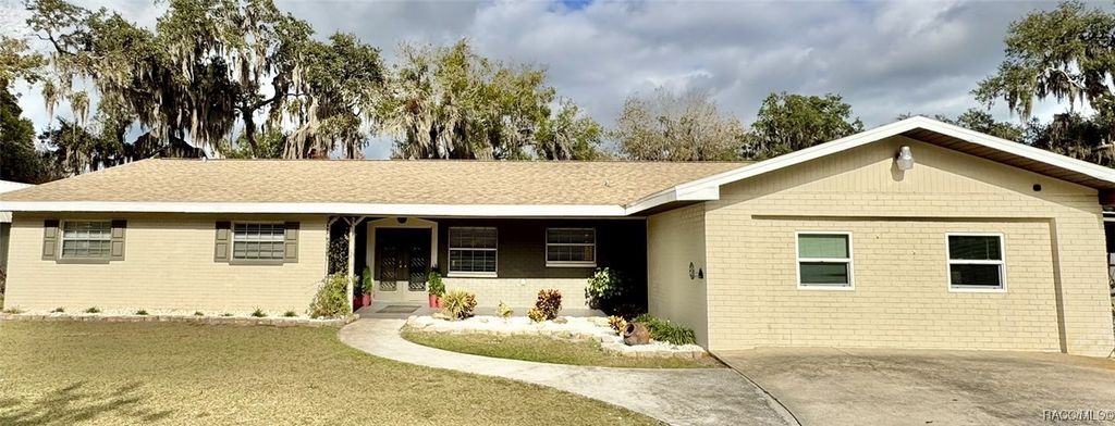 7625 E Misty Lane, Inverness, FL 34450