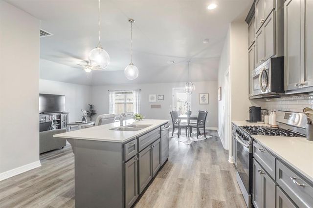 3521 Sawtooth Ridge Drive, Yukon, OK 73099