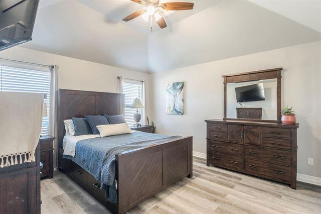 3521 Sawtooth Ridge Drive, Yukon, OK 73099