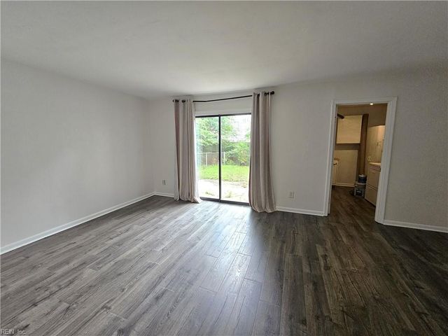 3339 Lakecrest RD, Virginia Beach, VA 23452
