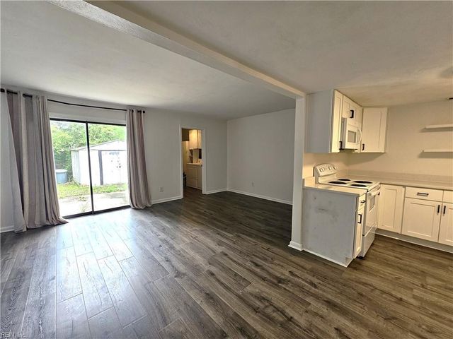 3339 Lakecrest RD, Virginia Beach, VA 23452
