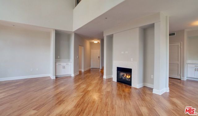 348 S Hauser Boulevard 5-404, Los Angeles, CA 90036