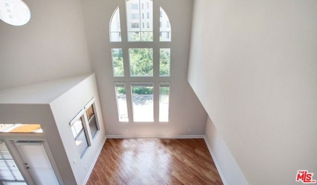 348 S Hauser Boulevard 5-404, Los Angeles, CA 90036