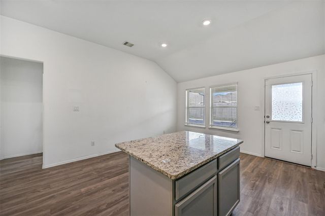 432 Pecan Landing Lane, La Marque, TX 77568