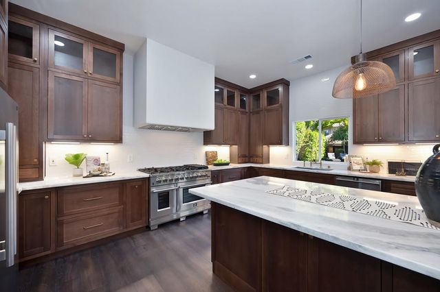 9042 Cedar Ridge Dr, Granite Bay, CA 95746