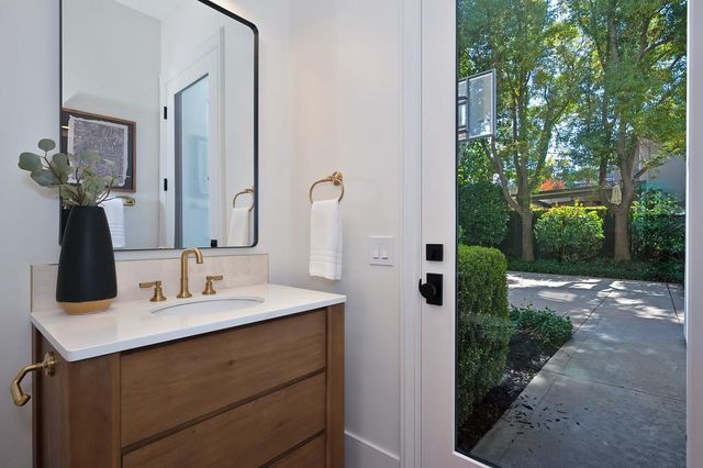 9042 Cedar Ridge Dr, Granite Bay, CA 95746