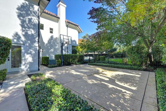 9042 Cedar Ridge Dr, Granite Bay, CA 95746