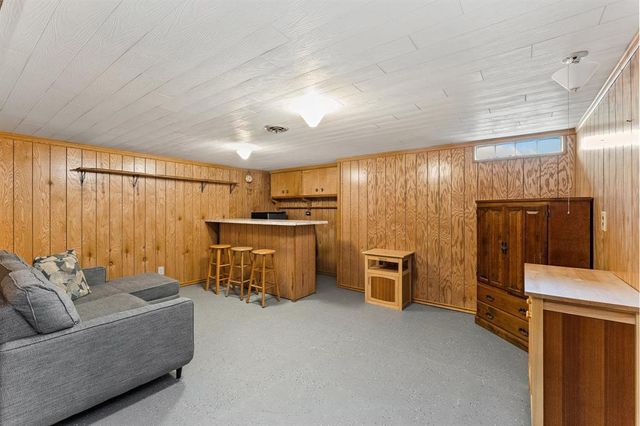 804 Golf Road, Black River Falls, WI 54615