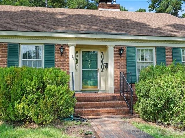 201 Poplar Street, Cheraw, SC 29520