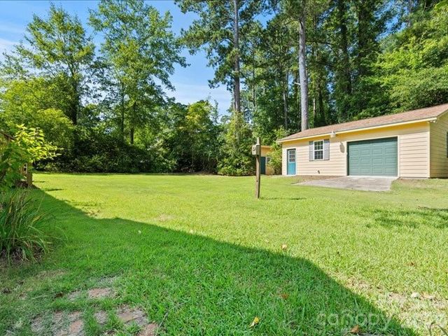201 Poplar Street, Cheraw, SC 29520