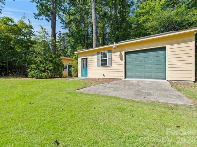201 Poplar Street, Cheraw, SC 29520
