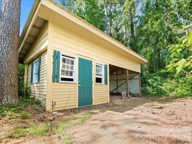 201 Poplar Street, Cheraw, SC 29520