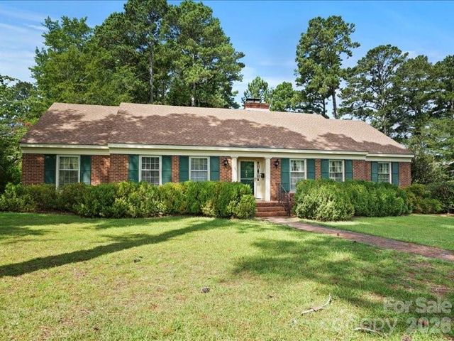 201 Poplar Street, Cheraw, SC 29520