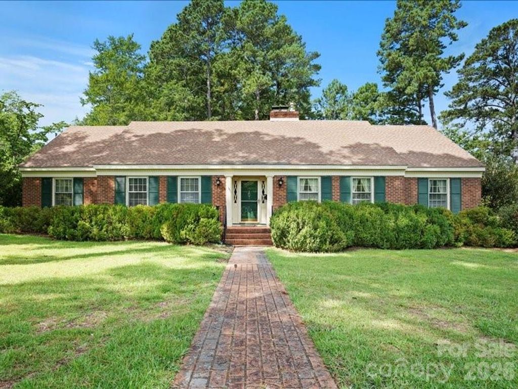201 Poplar Street, Cheraw, SC 29520