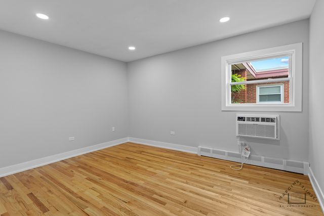 3033 Paris Avenue 303, River Grove, IL 60171