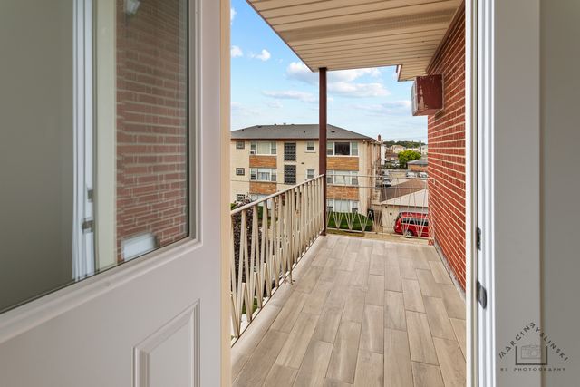 3033 Paris Avenue 303, River Grove, IL 60171