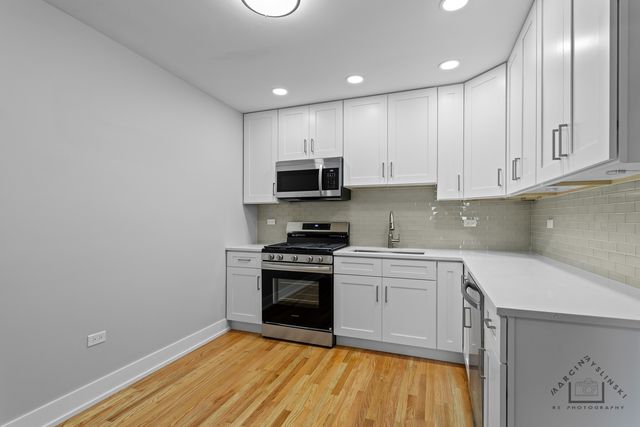 3033 Paris Avenue 303, River Grove, IL 60171