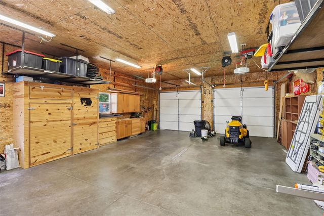 312 NE Dodge Street, Greenfield, IA 50849