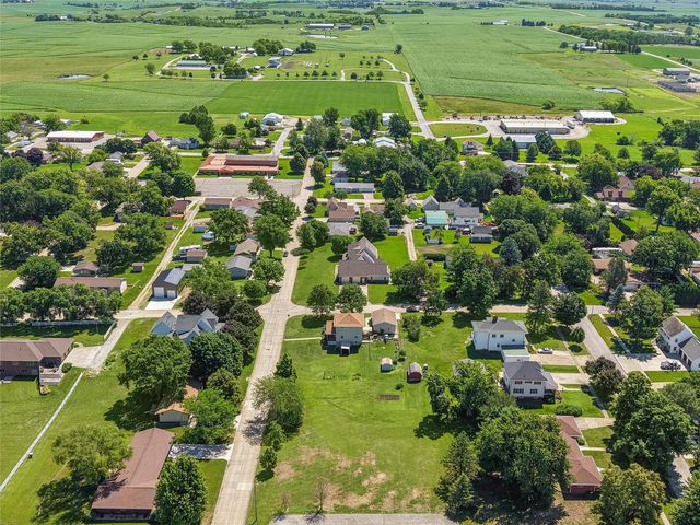 312 NE Dodge Street, Greenfield, IA 50849
