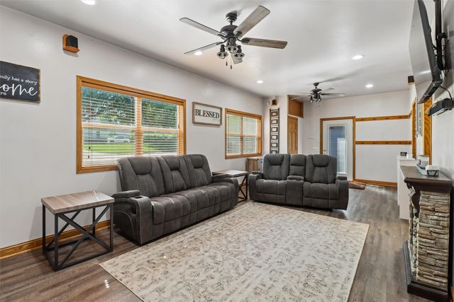 312 NE Dodge Street, Greenfield, IA 50849