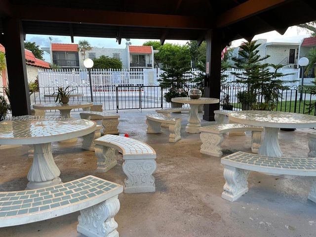 8701 SW 141st St C5, Palmetto Bay, FL 33176