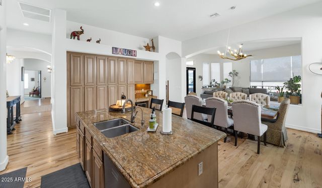 27562 N 83RD Glen, Peoria, AZ 85383