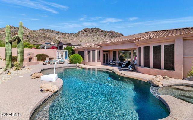 27562 N 83RD Glen, Peoria, AZ 85383