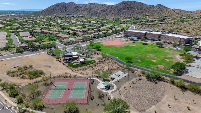 27562 N 83RD Glen, Peoria, AZ 85383