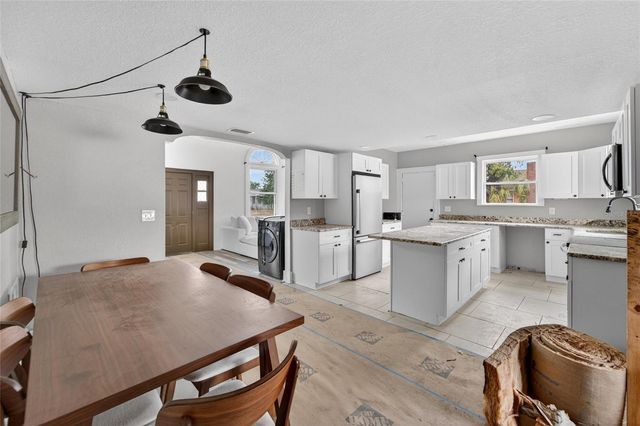 1900 16TH STREET S, St Petersburg, FL 33705