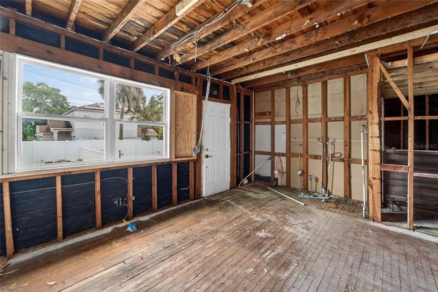 1900 16TH STREET S, St Petersburg, FL 33705