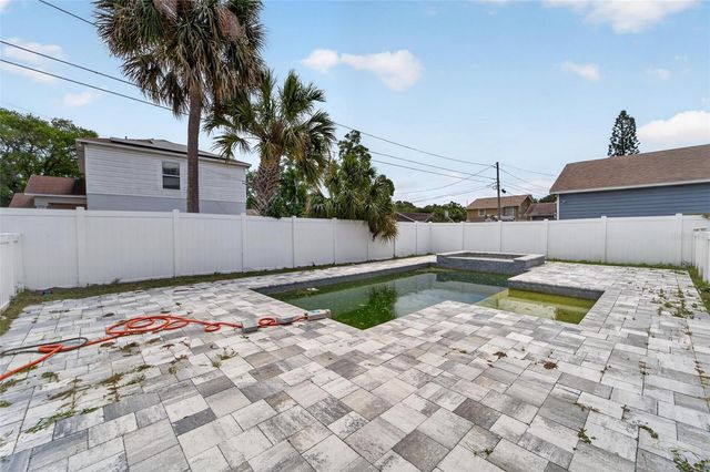 1900 16TH STREET S, St Petersburg, FL 33705