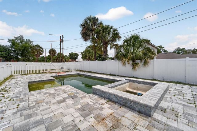 1900 16TH STREET S, St Petersburg, FL 33705