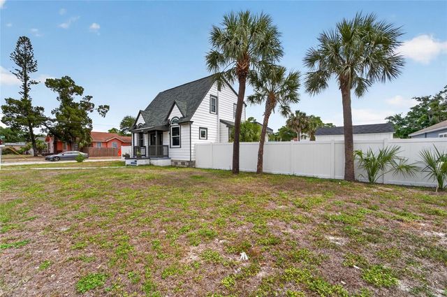 1900 16TH STREET S, St Petersburg, FL 33705