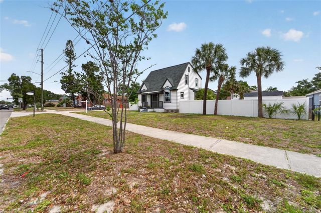 1900 16TH STREET S, St Petersburg, FL 33705