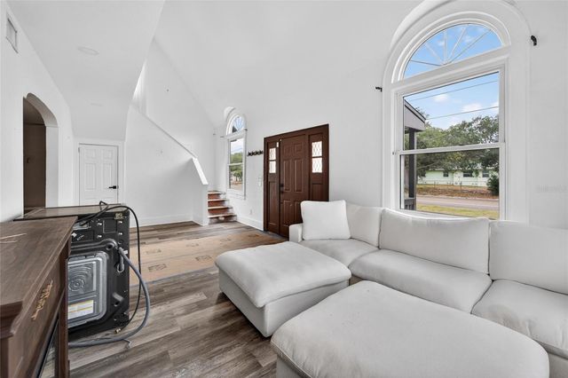 1900 16TH STREET S, St Petersburg, FL 33705