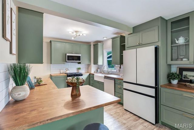 634 Yeddo Avenue, Webster Groves, MO 63119
