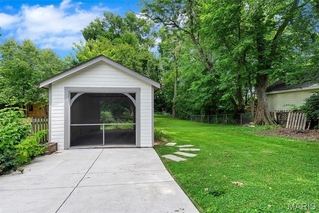 634 Yeddo Avenue, Webster Groves, MO 63119