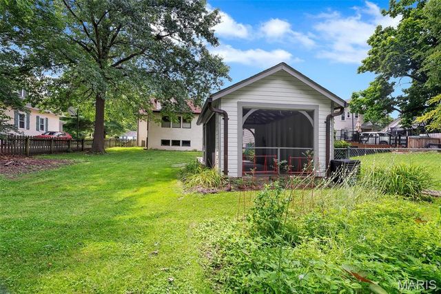 634 Yeddo Avenue, Webster Groves, MO 63119