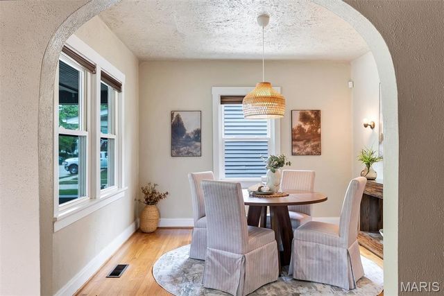 634 Yeddo Avenue, Webster Groves, MO 63119