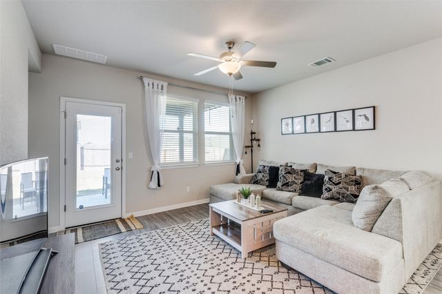 3618 Twin Glades PASS, Buda, TX 78610