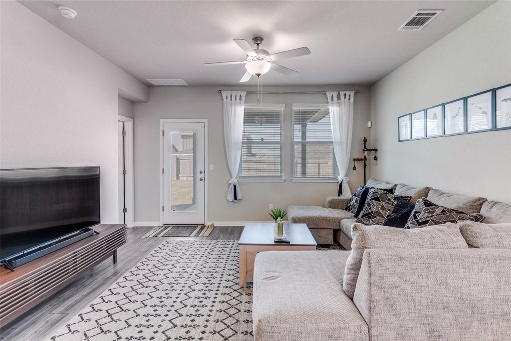 3618 Twin Glades PASS, Buda, TX 78610