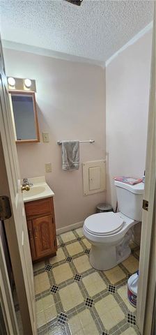 1607 Edgewood Lane, Lexington, MO 64067