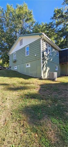 1607 Edgewood Lane, Lexington, MO 64067