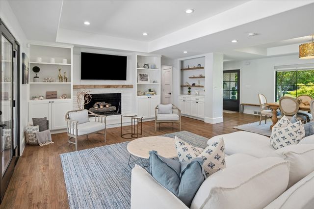5939 Melshire Drive, Dallas, TX 75230
