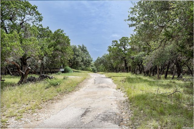 511 Vesper, Canyon Lake, TX 78133