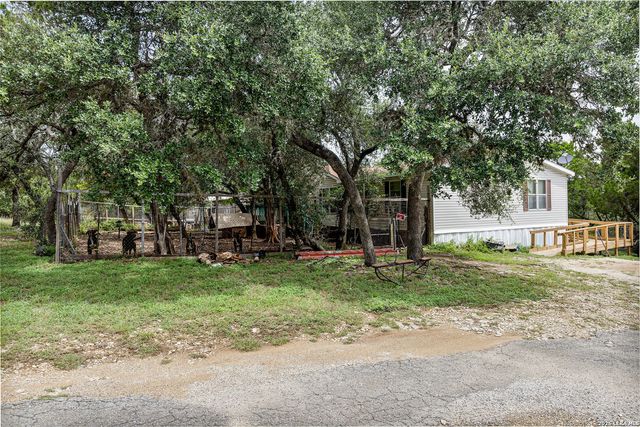 511 Vesper, Canyon Lake, TX 78133